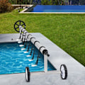 Miniatyrbild 4 av 4: XMTECH mobil poolrulle med 8 fästremmar, justerbar bubbelskyddsrulle från 3M till 5,7M för pool