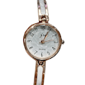 Miniatyrbild 3 av 3: Enkel digital JW watch, moderiktig watch, kvinnlig watch Silver Shell Cordon Bleu