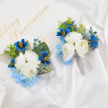 Miniatyrbillede 3 af 5: 2 stk. håndledsblomster, kunstig bryllupshåndledsblomst og boutonniere sæt brud håndblomst mænd boutonniere til bryllup, hvid og blå