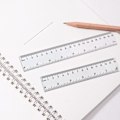 Miniatyrbild 6 av 7: Plastlinjal Set, Genomskinlig Linjal Transparent Rak Linjal Splittersäker Linjal Splittersäker Linjal 6 8 12 Tum (15 20 30cm) Mätlinjal Verktyg Linjal