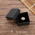 Miniatyrbild 3 av 3: 1 st liten Kraft ring presentask för smyckesgåvor förlovningsring ask bröllop örhänge förvaringsfodral arrangör ring ask låda