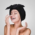 Miniatyrbilde 4 av 5: 2 Stykker Dusjhetter Justerbar Sløyfe Badehårhetter Gjenbrukbar Vanntett Turban Dusjhatt Badehette (Rosa, Svart)