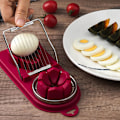 Miniatyrbild 3 av 8: Egg ter Egg Slicer Sectioner ter Form Flower-Shape Lunch Mea Red