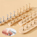 Miniatyrbild 2 av 7: Magnetisk Nagelhållare Trä Display Stativ False Nail Tips Polis A2