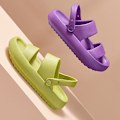 Miniatyrbilde 5 av 5: 4CM Tykke Sålede Sommersandaler Slippere For Kvinner Myk EVA Strand Sklisikre Sandaler Purple 36 37