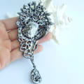 Miniatyrbillede 2 af 5: Broche med krystal