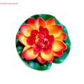 Pikkukuva 2 / 4: 8 kpl Keinotekoisia kelluvia lumpeita Eva Lotus -koristeita 10 cm (punainen/keltainen/sininen/vaaleanpunainen/vaaleanpunainen/valkoinen/violetti/oranssi) Seven Colors