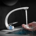 Miniatyrbilde 4 av 5: Servantarmatur Baderom Messing-Sølv Hvit Vask Blandebatteri Enkelt Håndtak Enkelt Hull Vanity Kran Vask Vask Kunst Vask Kran