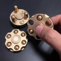Miniatyrbild 4 av 5: Cool Alloy Fidget Spinner Metal, Fidget Cube Chain Toys Small