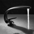 Miniatyrbilde 2 av 5: Servantarmatur Baderom Messing-Sølv Hvit Vask Blandebatteri Enkelt Håndtak Enkelt Hull Vanity Kran Vask Vask Kunst Vask Kran