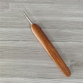 Miniatyrbillede 4 af 5: 2 stk./sæt Dreadlock hæklenål til hår Dreadlock nål værktøj til håndværk Dread locks hæklenåle (1 hæklenål 0,5 mm + 1 hæklenål 0,75 mm)