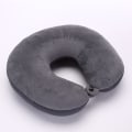 Miniatyrbilde 1 av 5: Svart 2-i-1 reisepute - 24*27*9 cm - nakkepute for fly