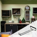 Miniatyrbild 4 av 5: Svart - 2 järnglashållare för väggmonterad glasdisplay Wi