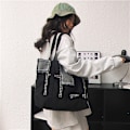 Miniatyrbillede 3 af 5: One Piece Canvas Taske med Vasket Denim Syning (Sort 36*30cm) - Canvas Håndtaske med Jea