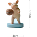 Miniatyrbilde 2 av 4: Miniatyr fe-hagegrisfigurer - Basketballgris Devoti