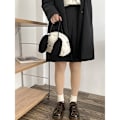 Pikkukuva 3 / 5: Kiharakarvainen koira, jolla on isot korvat, crossbody-reppu, söpö gi