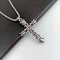 Miniatyrbilde 2 av 5: 3-delt Thorn Cross-anheng i rustfritt stål og titan