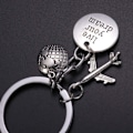 Miniatyrbillede 5 af 5: Drømmende Pilot Flyvemaskine Nøglering Metal Mini Flyvemaskine Legering Nøglering Vedhæng Mænd Kvinder Børn Gave Sort