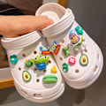 Miniatyrbillede 1 af 5: 15 stk. 3D træsko sandaler ornamenter, sko charms, søde sko ornamenter til træsko sko sandal armbånd DIY