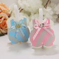 Miniatyrbillede 3 af 4: 24 x Pulver Suspender Bukser Formet Candy Favor Bokse Lille Candy