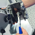 Miniatyrbild 4 av 5: Gul bromsokspridare verktyg bil spärr bromskolv enkel dubbel fyrkolvar installationsverktyg press B