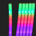 Miniatyrbild 2 av 5: LED Glow Sticks Färgglada RGB Glow Foam Sticks Cheer Tubes