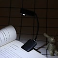 Pikkukuva 5 / 5: LED-kirjavalo Kindlelle ja muistikirjoille, pöytälamppu, mini, joustava klipsi