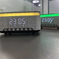 Miniatyrbild 2 av 5: Bluetooth-högtalare med LED-laddning och väckarklocka - Vit