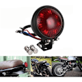 Miniatyrbilde 1 av 3: Røde LED-baklys tilpasset justerbar bakbrems Universell for Cafe Racer Chopper Bobber (rød + svart)