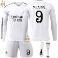 Pikkukuva 1 / 2: Real Madrid Vieras Jalkapallopaita Lapsille & Aikuisille Pitkähihainen 2024-2025 Nro 9 Mbappe XL