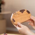 Kattformad smyckeskrin i trä med tygfoder och ringspår för resor och förvaring på sminkbordet cherry wood