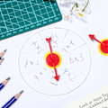 Miniatyrbillede 2 af 2: 25 stk. Pile Spinner Spil Spinner Spil Pil Pil Plastik Pointer Roterende Pile Spil Pointer