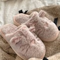 Miniatyrbild 5 av 5: Tofflor för kvinnor Fuzzy Cute Animal Memory Foam Indoor House