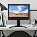 Pikkukuva 5 / 5: 7 tuuman 1024x600 resoluution 16:9 monitoimi näyttö HDMI / VGA / AV tulolla jalustalla (100-240V)