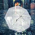 Pikkukuva 8 / 8: Kannettava, muodikas, läpinäkyvä, automaattinen, kolminkertainen taittuva sateenvarjo ulkokäyttöön