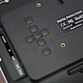 Miniatyrbild 3 av 5: Digital fotoram i trä 10,1 tum HD IPS-skärm Videomusik Elektronisk fotoram med kalenderklocka 100-240V