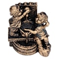 Miniatyrbilde 5 av 5: Liten gutt jente leker vann statue stående skulptur harpiks hage ornament for hjemmedekorasjon