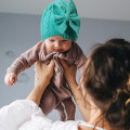 Miniatyrbilde 5 av 5: Vinter varm strikket babylue for jenter bomullsforet spedbarnslue