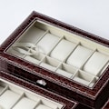 Miniatyrbild 5 av 8: Portabel Klockhållare, Elegant Stilren Design, Mjuk Insida för Värdefulla Klockor