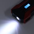 Pikkukuva 8 / 8: Auton käynnistin 1500A 12000mAh USB-pikalataus 3 LED-valotilaa Vedenpitävä auton käynnistin LCD-näytöllä