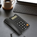 Miniatyrbilde 8 av 8: Kablet fasttelefon Multifunksjon Caller ID Display Hurtigvalg Siste nummer Ring opp igjen Skrivebordstelefon for hjemmekontor Svart