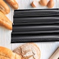 Miniatyrbild 4 av 5: Baguettebrödpanna, baguettebricka i rostfritt stål, franskbrödpanna för 4 baguetter Non-stick perforerad för bakning av franskbröd, fransk baguette