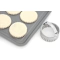 Pikkukuva 3 / 3: Baking Andersonin eväste- ja fondantileikkurit, ruostumaton teräs, 3-osainen porrastettu pyöreä sarja kahvoilla, 3 kpl, 42137, musta