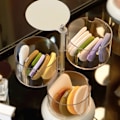 Miniatyrbillede 5 af 5: Multi Layer Powder Puff Organizer Åndbar Støvfri Øreringe Roterende Beholder til Hjemmet, 3 Lag, Hvid