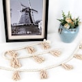 Miniatyrbild 7 av 8: Tofs Träpärlkrans Boho Dekor Rustik Stil Barnrumsinredning, Multifunktionell Inredning i Bondgårdsstil