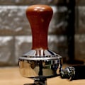 Miniatyrbild 5 av 7: Craftsman's Choice: 58mm Espresso Tamper, Ergonomiskt Designat Kaffepressverktyg, Massivt Trähandtag, Rostfritt Stålbas, Gåva Till Kaffeälskare