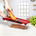 Miniatyrbild 4 av 6: SliceMaster Deluxe, Justerbar Mandolin, Säkerhetshållare Skyddar Dina Händer, Enkel Rengöring För Snabb Städning, Halkfri Bas Säkerställer