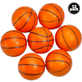 Miniatyrbild 4 av 5: Miniatyr Basketboll i Skum för Inom- och Utomhuslek, Autentisk Realistisk Design, Högkvalitativt PU-material, Stressreducerande Leksak, Bedårande Design med Enkelt Grepp
