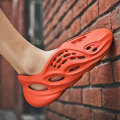 Miniatyrbild 4 av 4: Nya Beach Foam Runners sandaler unisex red 38