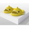 Miniatyrbild 3 av 3: Shark Tofflor Halkfria duschtofflor Badrumstofflor Mjuka sommarsandaler för flickor och pojkar Nyhet yellow 44 45